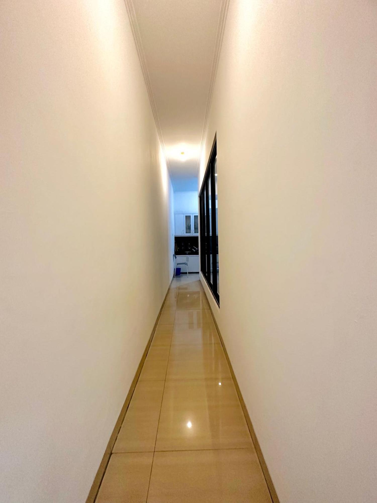 4-Bedroom Home In South Jakarta Nuansa Swadarma Residence By Le Ciel Hospitality Buitenkant foto